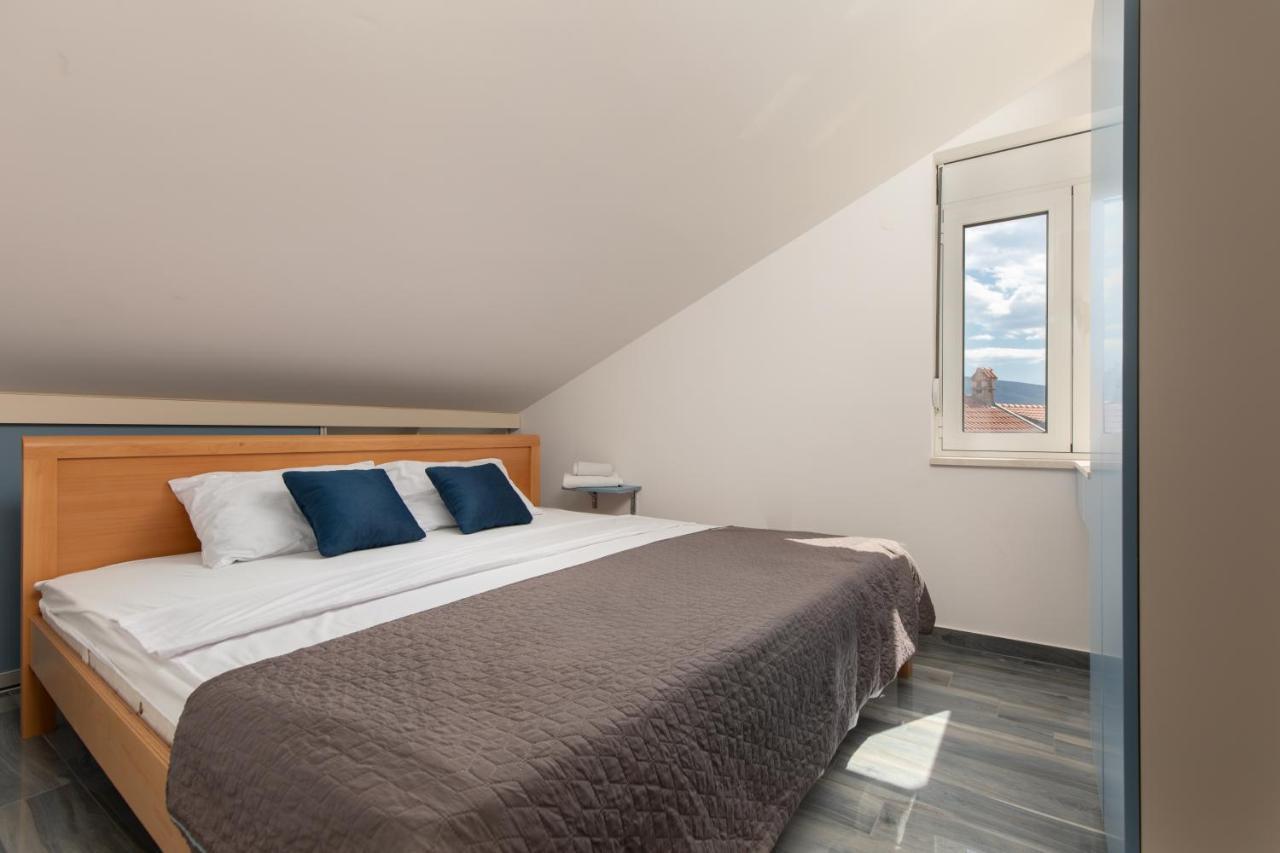 Apartmani Pravilovic Херцег-Нови Экстерьер фото