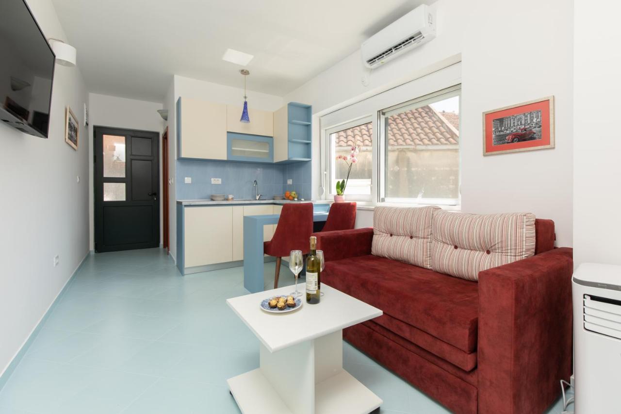 Apartmani Pravilovic Херцег-Нови Экстерьер фото